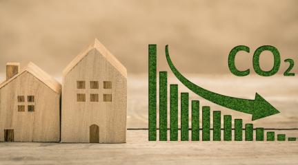 Wooden buildings and CO2 reduction bar chart